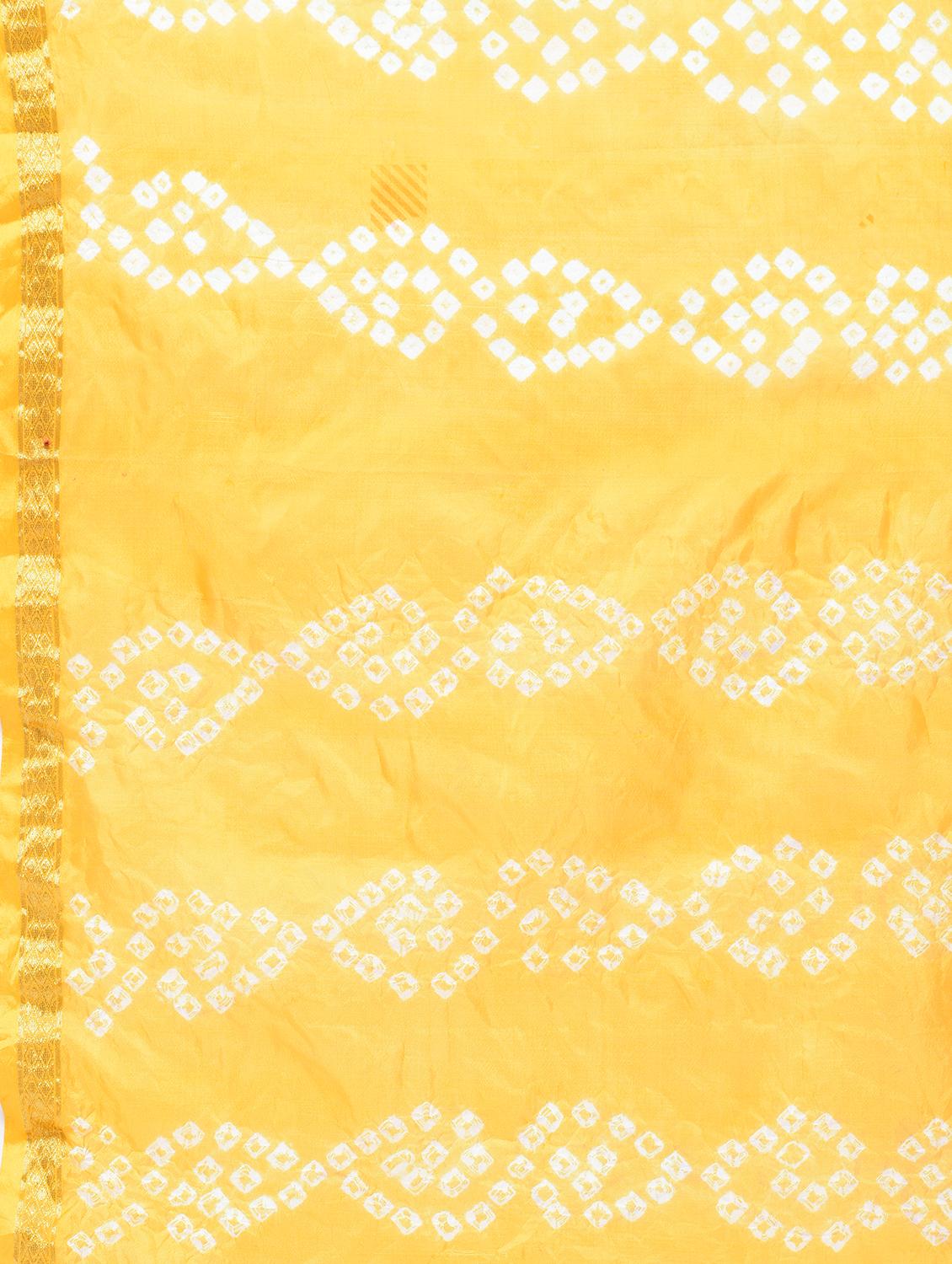 Zari bordered bandhani saree with blouse - 15606516 - Zoom Image - 4
