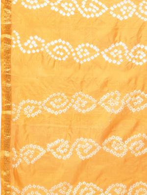 Zari bordered bandhani saree with blouse - 15606524 - Standard Image - 4