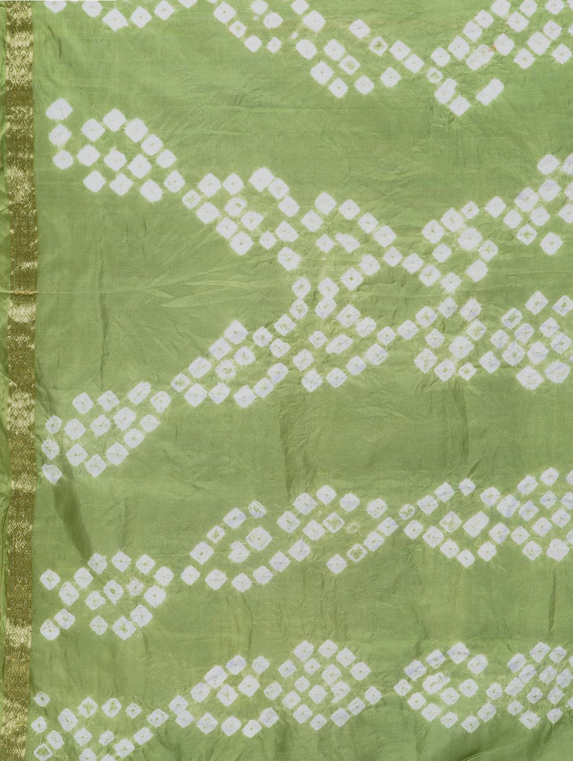 Zari bordered bandhani saree with blouse - 15606525 - Zoom Image - 4