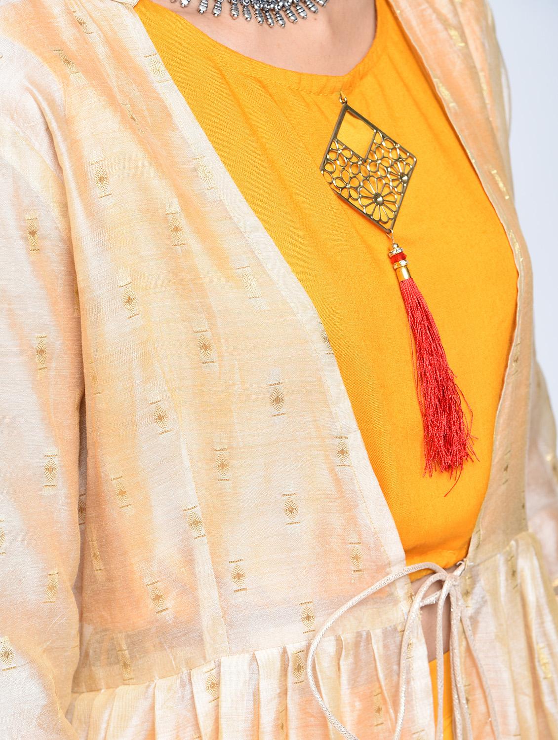 Bell sleeved chanderi top pant with shrug set - 15606723 - Zoom Image - 4