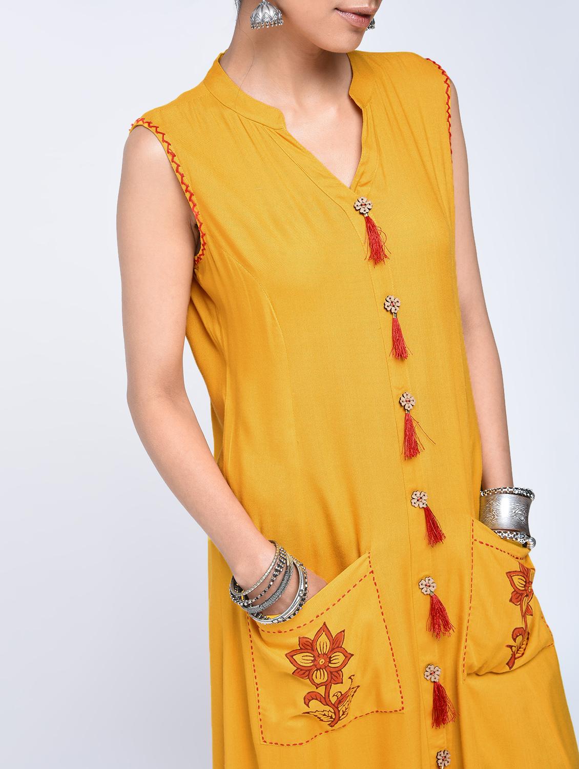 A-line pocket kurta with tassels - 15606725 - Zoom Image - 4