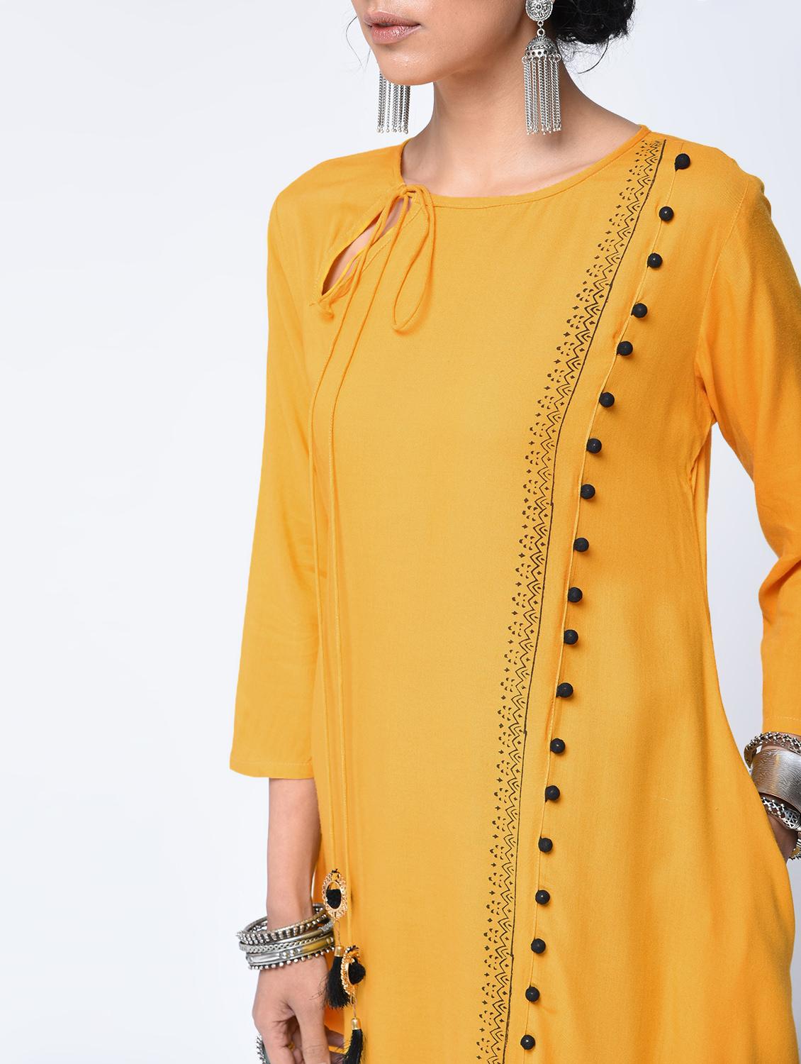 A-line slit kurta with draw string - 15606726 - Zoom Image - 4