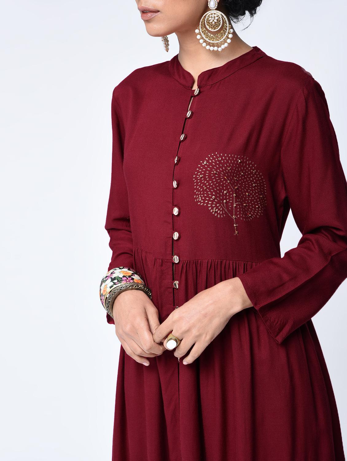 Wine high slit printed kurta - 15606727 - Zoom Image - 4