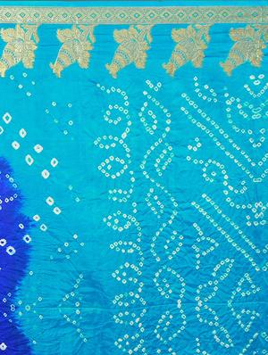 Zari bordered bandhani saree with blouse - 15607517 - Standard Image - 4