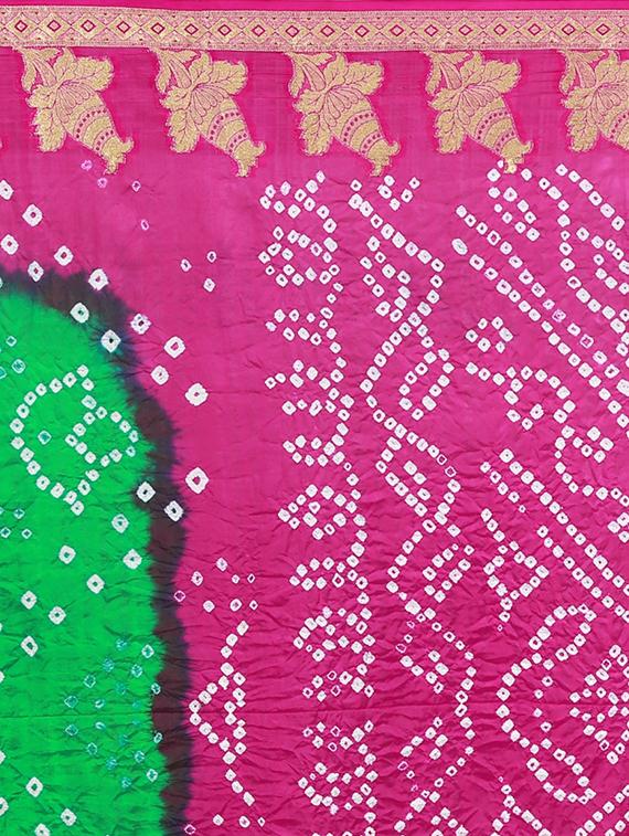 Zari bordered bandhani saree with blouse - 15607524 - Zoom Image - 4