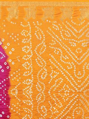 Zari bordered bandhani saree with blouse - 15607527 - Standard Image - 4