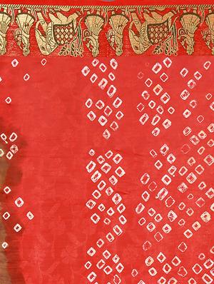 Zari bordered bandhani saree with blouse - 15607532 - Standard Image - 4