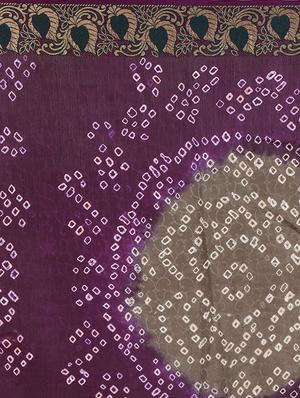 Zari bordered bandhani saree with blouse - 15607542 - Standard Image - 4