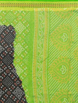 Zari bordered bandhani saree with blouse - 15607556 - Standard Image - 4