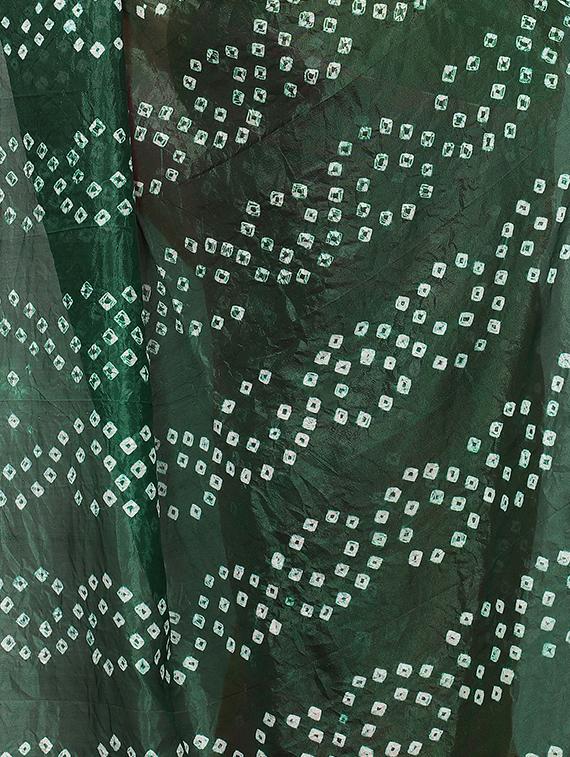 Zari bordered bandhani saree with blouse - 15607563 - Zoom Image - 4