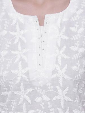 chikankari straight solid kurti - 15607902 - Standard Image - 4