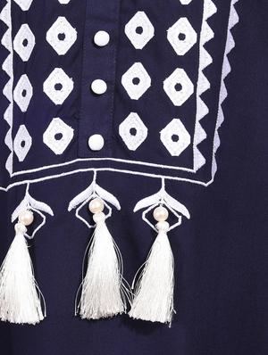 Embroidered straight kurta with tassels - 15612127 - Standard Image - 4