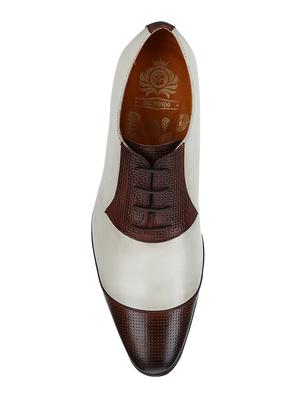 white Leather lace-up oxfords - 15613409 - Standard Image - 4