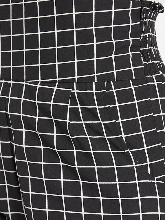 criss cross back trousers with suspenders - 15613512 - Zoom Image - 4