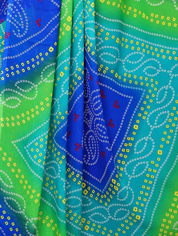 Bandhani printed saree with blouse - 15620324 - Zoom Image - 4