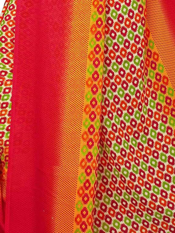 Geometrical printed saree with blouse - 15620325 - Zoom Image - 4