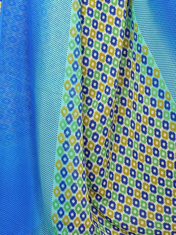 Geometrical printed saree with blouse - 15620326 - Zoom Image - 4