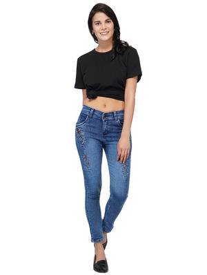 embroidered detail ankle length jeans - 15621488 - Standard Image - 4