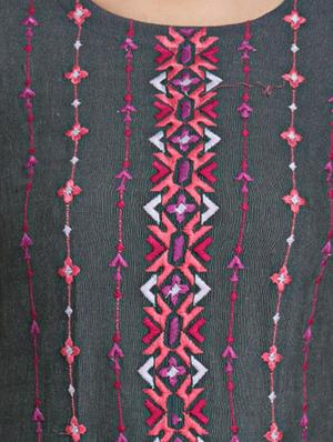 Straight embroidered kurta - 15621824 - Standard Image - 4