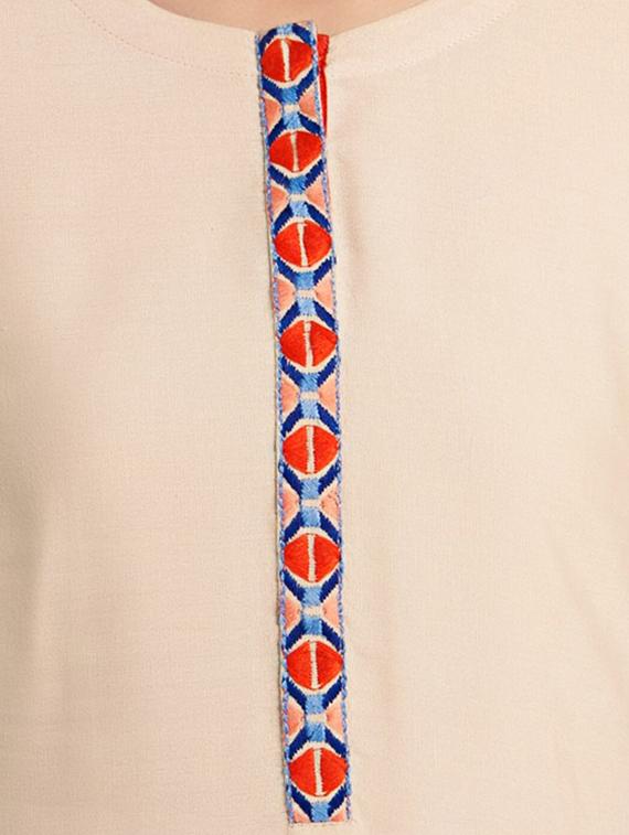 Straight embroidered kurta - 15621825 - Zoom Image - 4