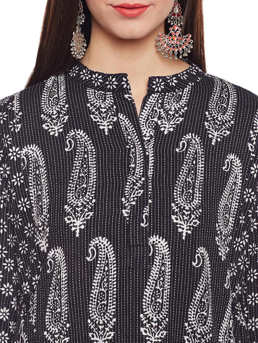 A-line paisley printed kurta - 15622374 - Zoom Image - 4