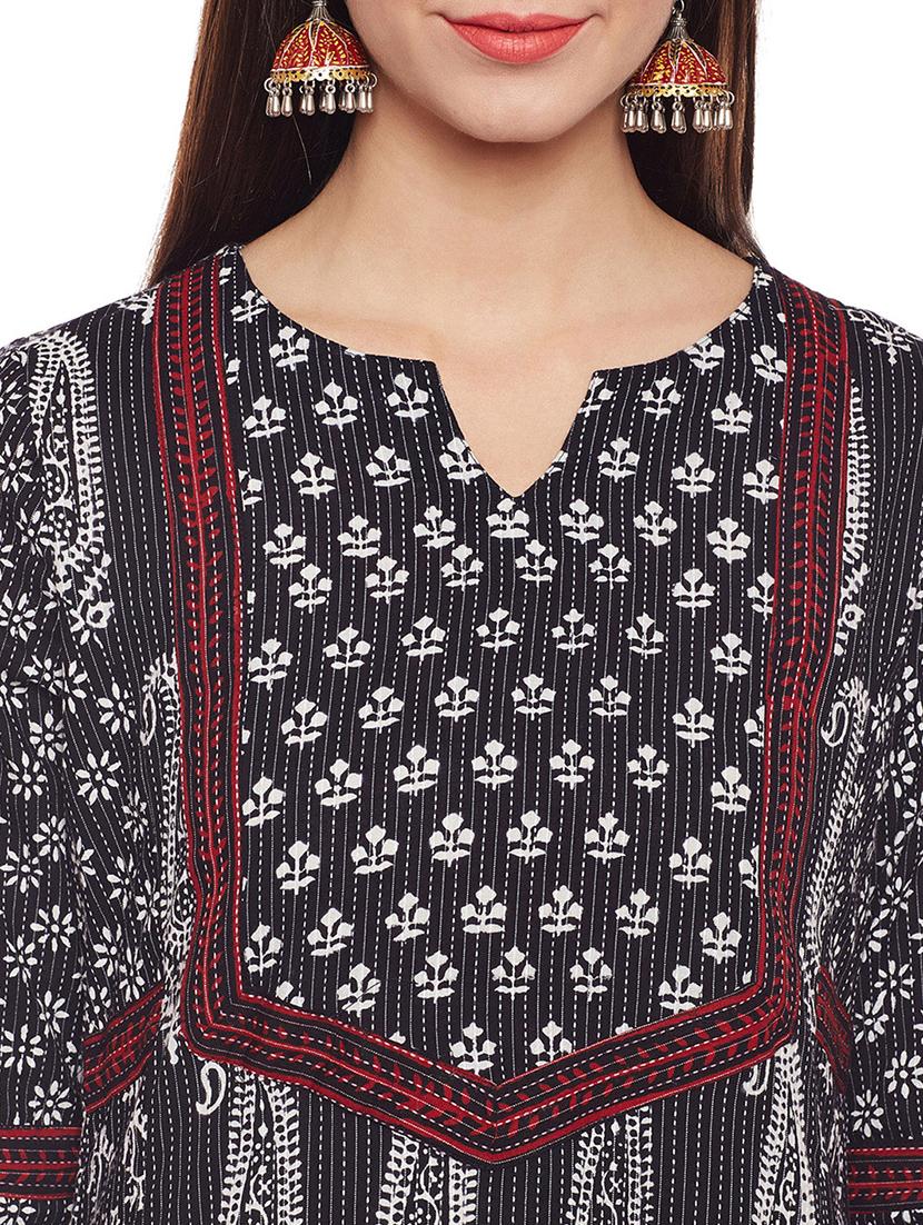 black cotton straight kurta - 15622376 - Zoom Image - 4