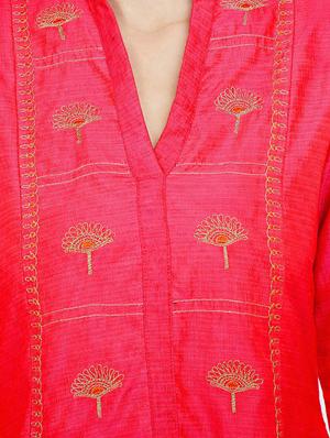 Fuchsia art silk a-line kurta - 15622394 - Standard Image - 4