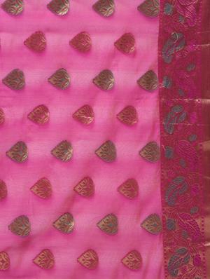 paisley zari border banarasi saree with blouse - 15622867 - Standard Image - 4