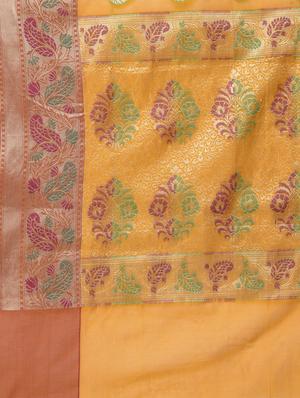 paisley zari border banarasi saree with blouse - 15622869 - Standard Image - 4