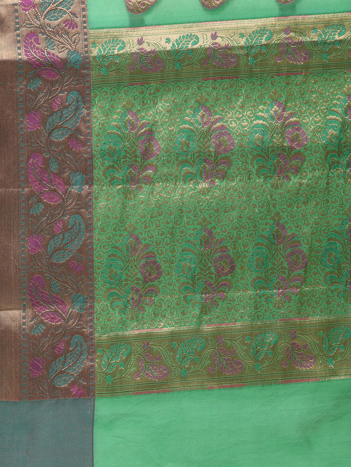 paisley zari border banarasi saree with blouse - 15622870 - Zoom Image - 4