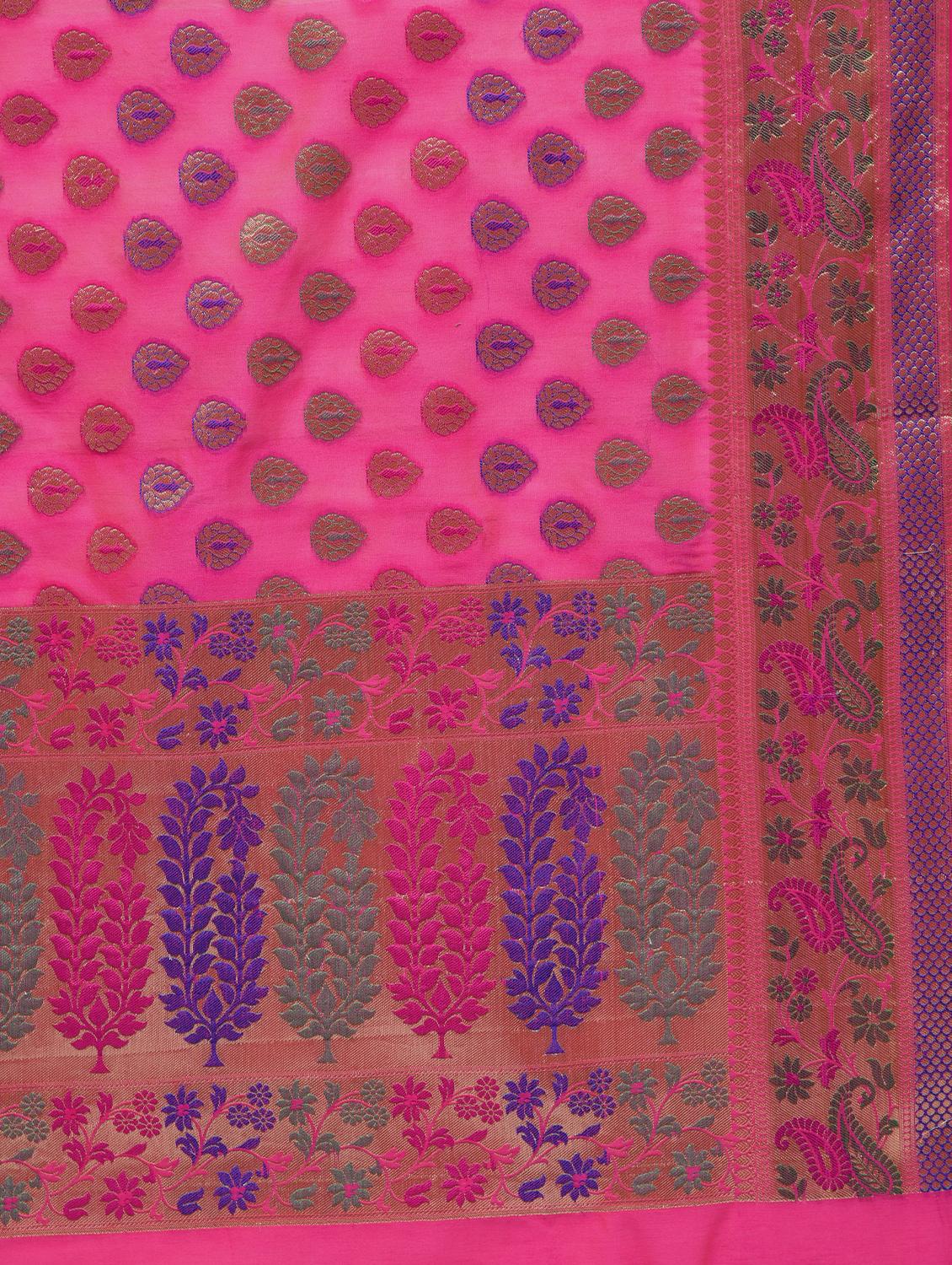 paisley zari border banarasi saree with blouse - 15622872 - Zoom Image - 4