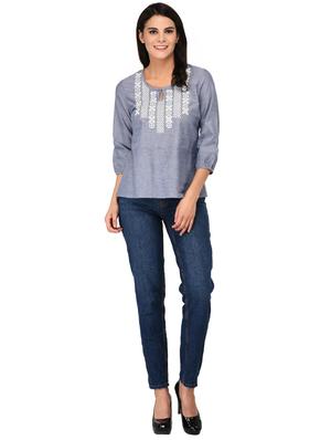 keyhole neck embroidered top - 15623576 - Standard Image - 4