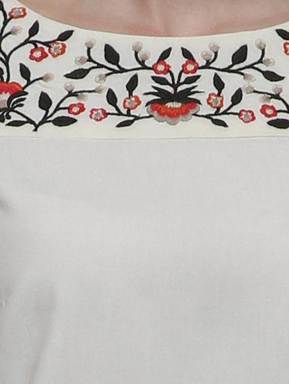 embroidered bell sleeved top - 15627721 - Zoom Image - 4
