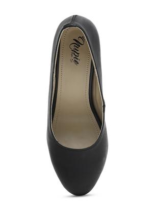black slip on pumps - 15636249 - Standard Image - 4