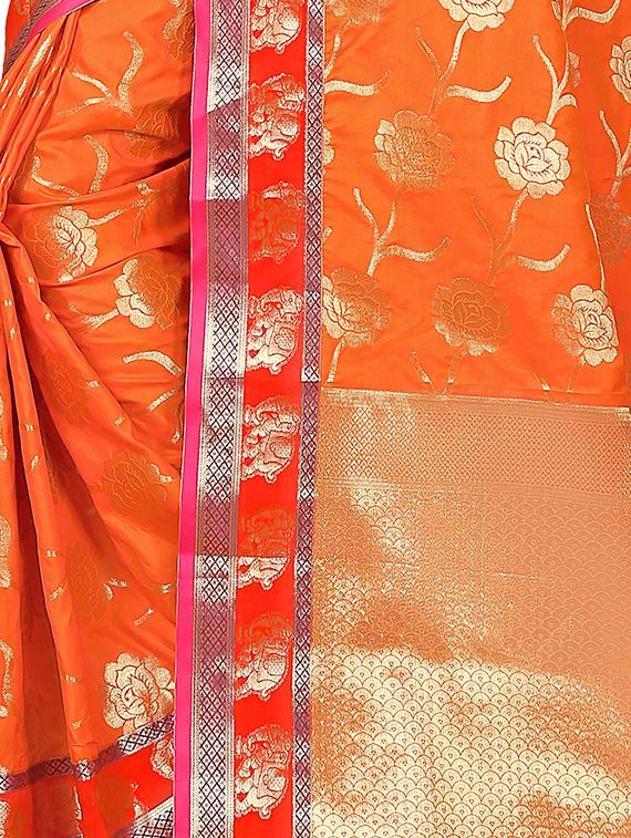 floral zari motif banarasi saree with blouse - 15636399 - Zoom Image - 4