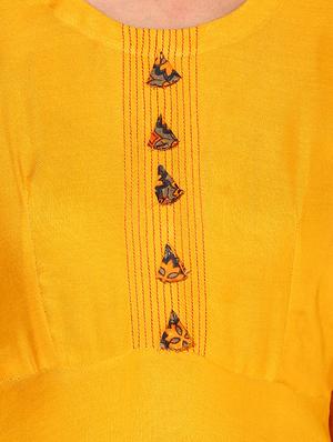 a-line embroidered kurta - 15650161 - Standard Image - 4