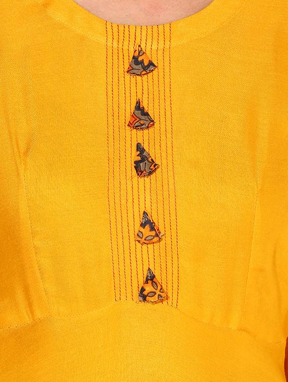 a-line embroidered kurta - 15650161 - Zoom Image - 4