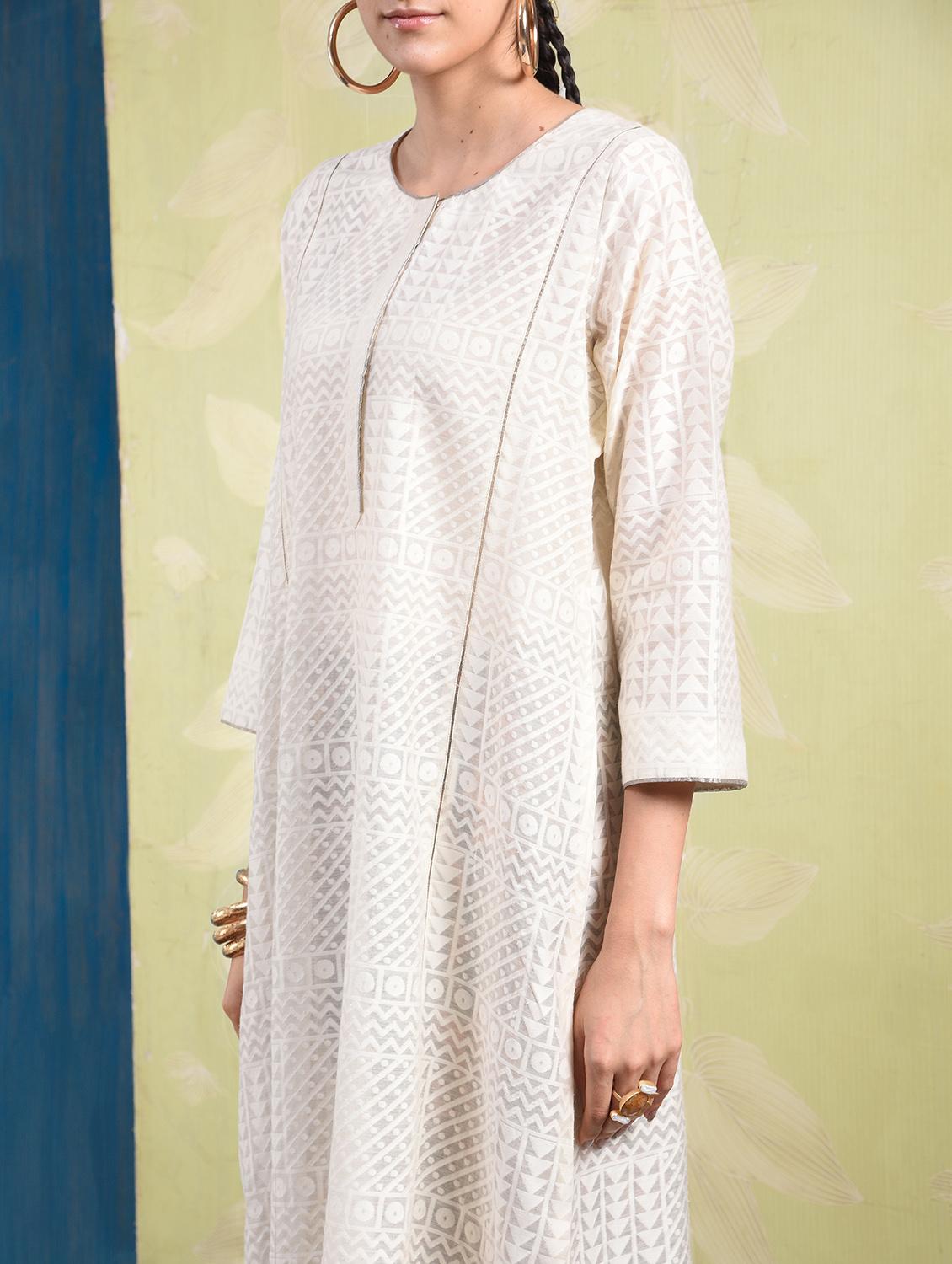 a-line self design kurta - 15653693 - Zoom Image - 4