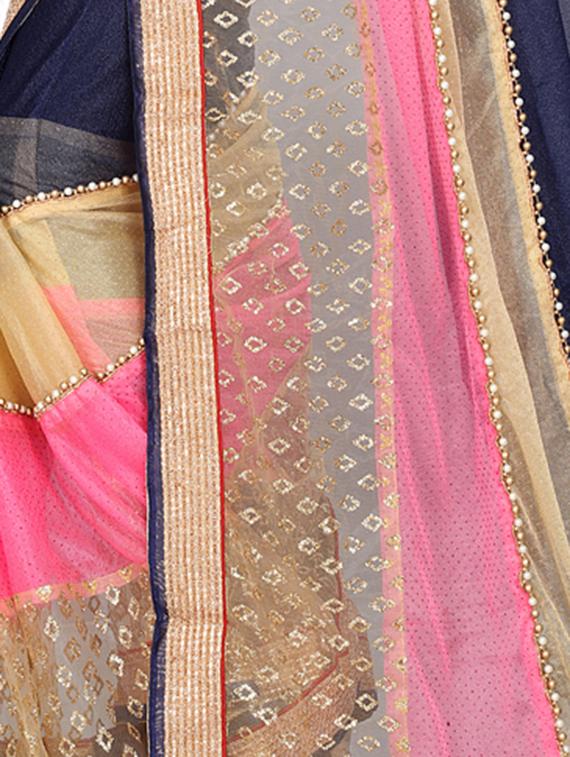 Stripes bordered saree with blouse - 15656479 - Zoom Image - 4