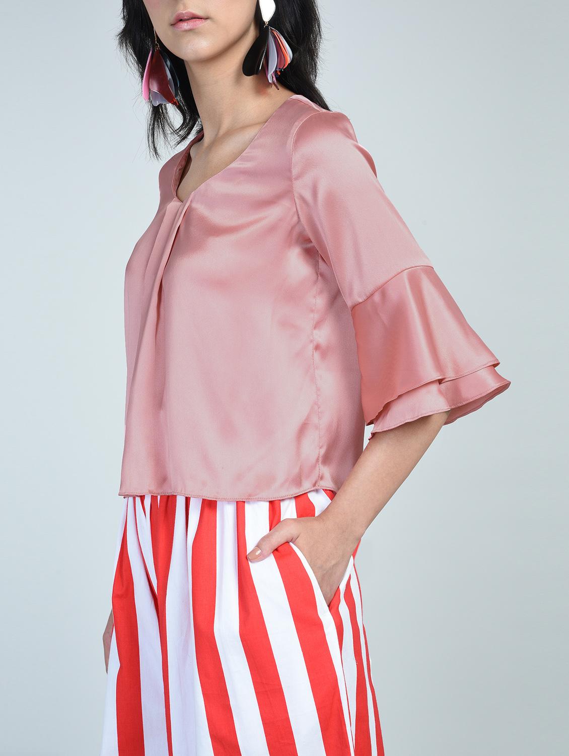 bell sleeved pleated front top - 15671427 - Zoom Image - 4