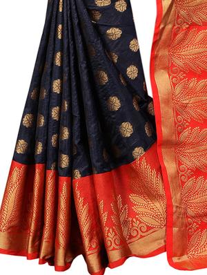 floral zari motif banarasi saree with blouse - 15695837 - Standard Image - 4