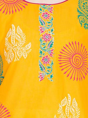 Block print straight kurta - 15699422 - Standard Image - 4