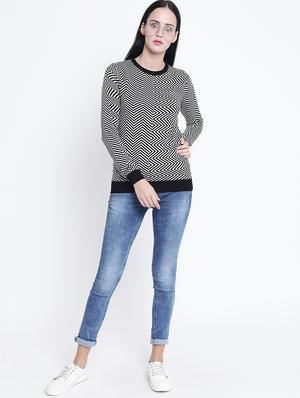 ribbed edge chevron pullover - 15721733 - Standard Image - 4