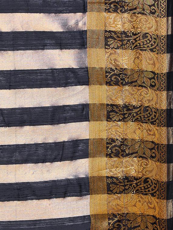 floral zari border woven saree with blouse - 15724742 - Zoom Image - 4
