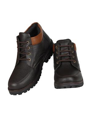 brown leatherette low ankle boots - 15726564 - Standard Image - 4