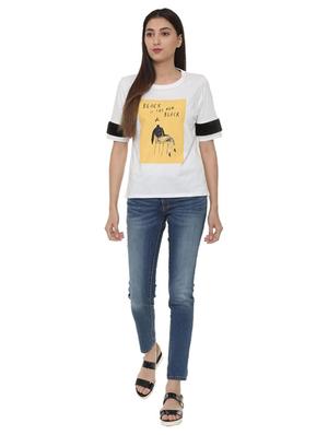 contrast paneled graphic print tee - 15728402 - Standard Image - 4