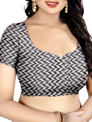 chevron printed saree with blouse - 15728456 - Standard Image - 4
