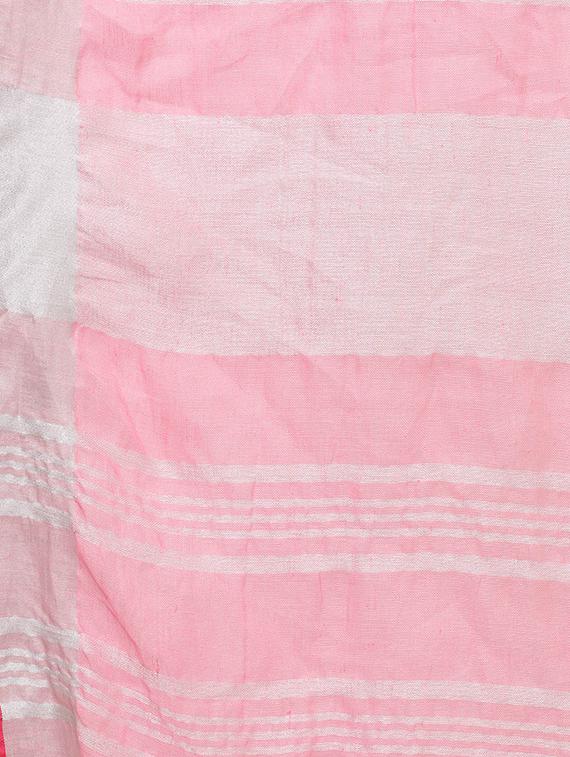 contrast border inen handloom saree with blouse - 15728564 - Zoom Image - 4