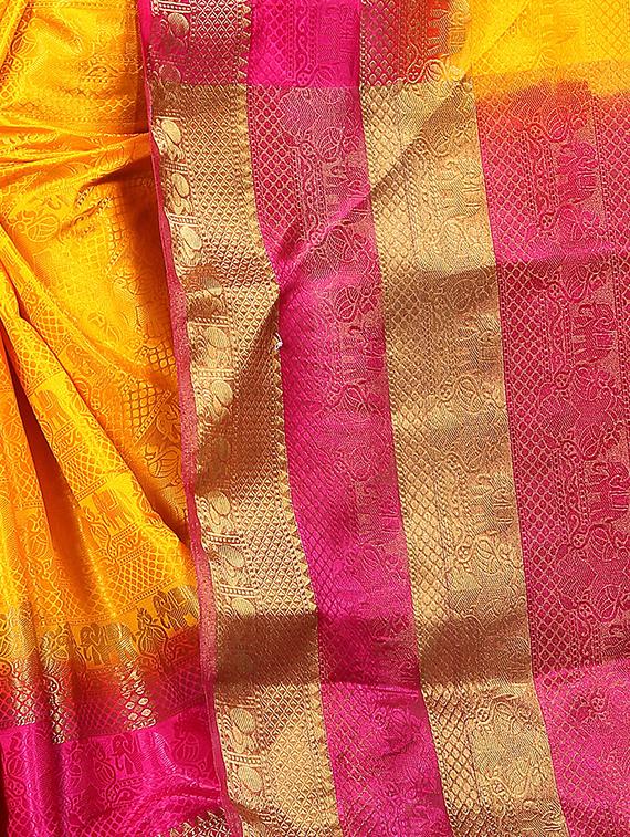 contrast zari border banarasi saree with blouse - 15728875 - Zoom Image - 4