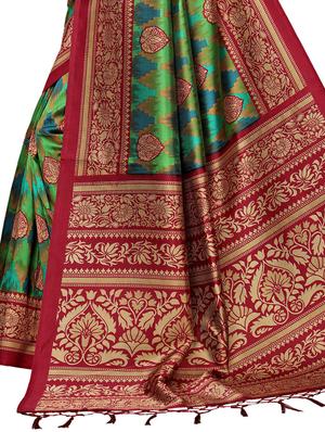 contrast border printed saree with blouse - 15729590 - Standard Image - 4